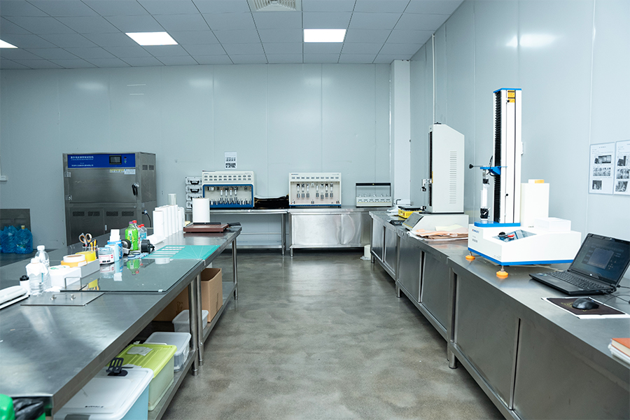 Жемчужно-белая пленка, ламинированная до B