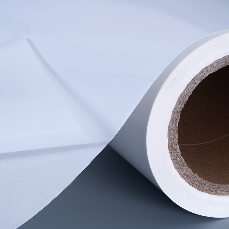 25-микронная глянцевая виниловая пленка из ПЭТ-материала для этикеток с акриловым клеем Jumbo Roll для струйной печати