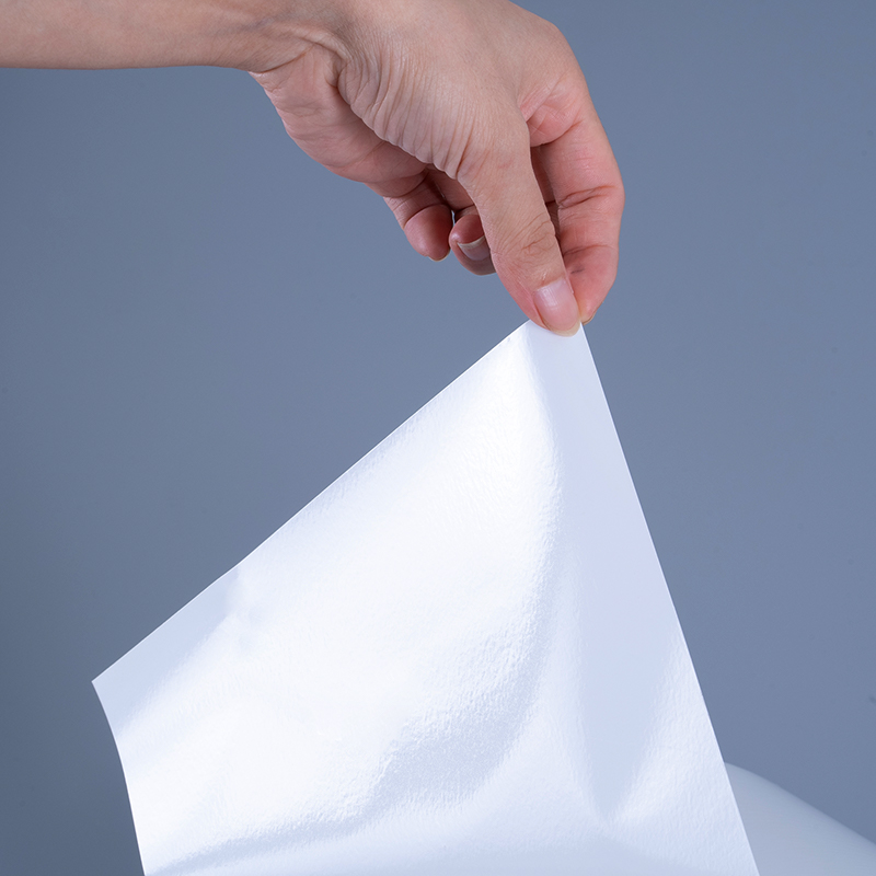 25-микронная глянцевая виниловая пленка из ПЭТ-материала для этикеток с акриловым клеем Jumbo Roll для струйной печати