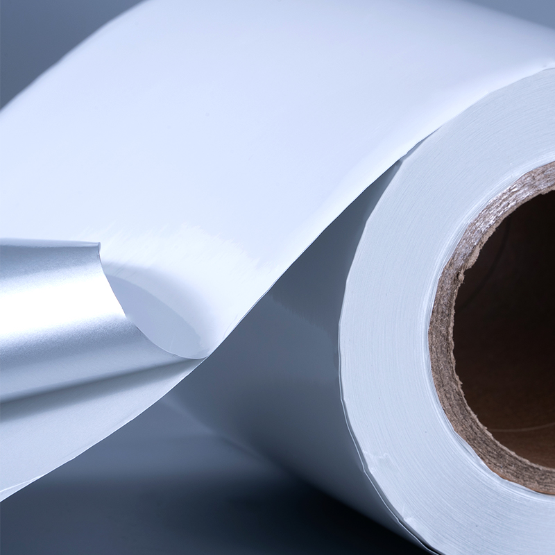 25мик глянцевая белая алюминизированная полиэфирная пленка самоклеящаяся этикетка с акриловым клеем на водной основе для струйной печати
