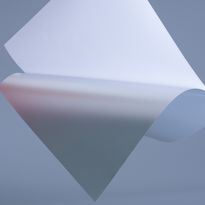 Самоклеящаяся матовая серебряная ПЭТ-пленка для струйной печати